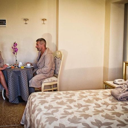 Hotel Internazionale Terme Abano Terme Esterno foto