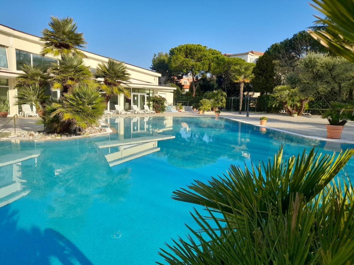 Hotel Internazionale Terme Abano Terme Esterno foto