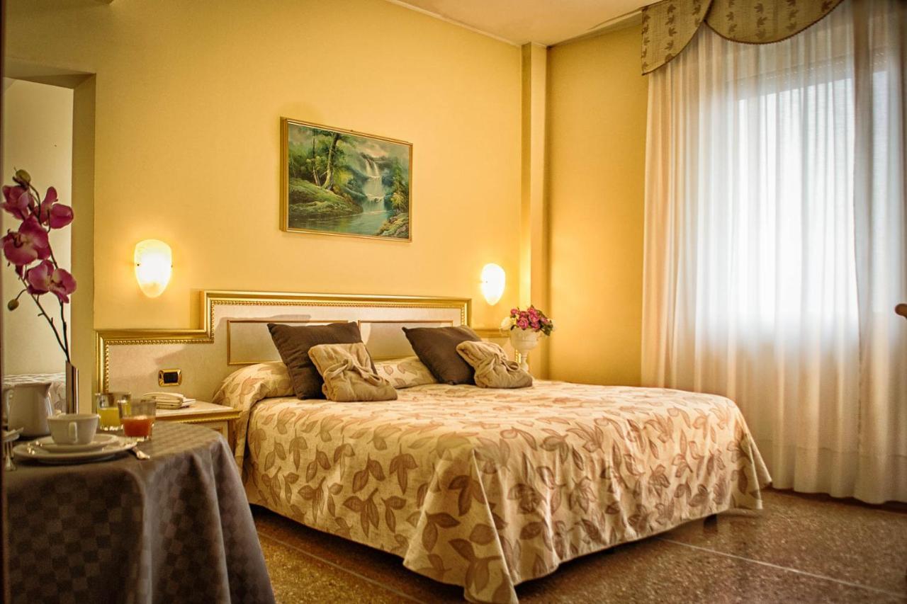 Hotel Internazionale Terme Abano Terme Esterno foto
