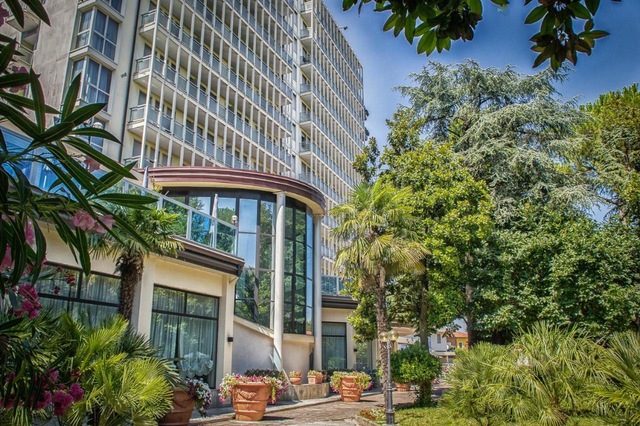 Hotel Internazionale Terme Abano Terme Esterno foto