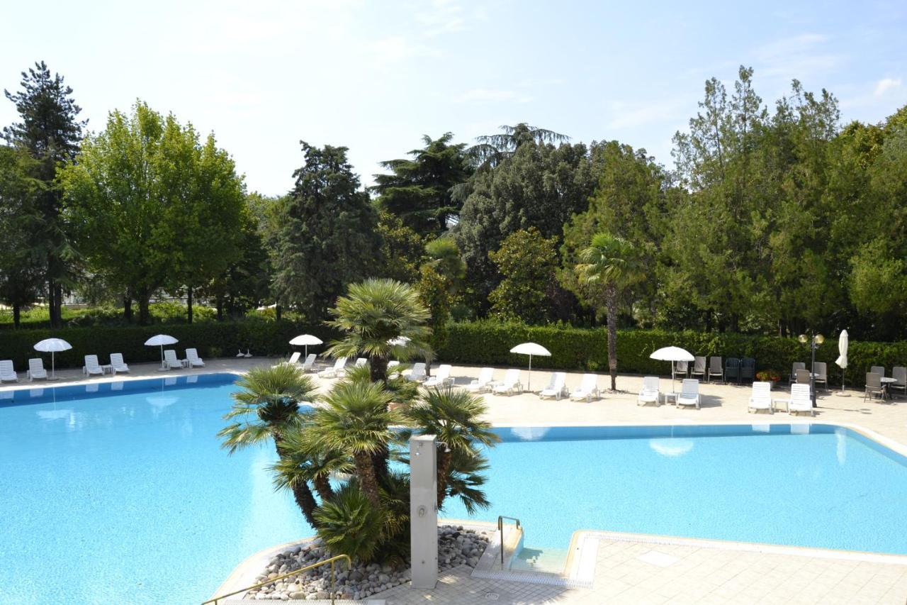 Hotel Internazionale Terme Abano Terme Esterno foto