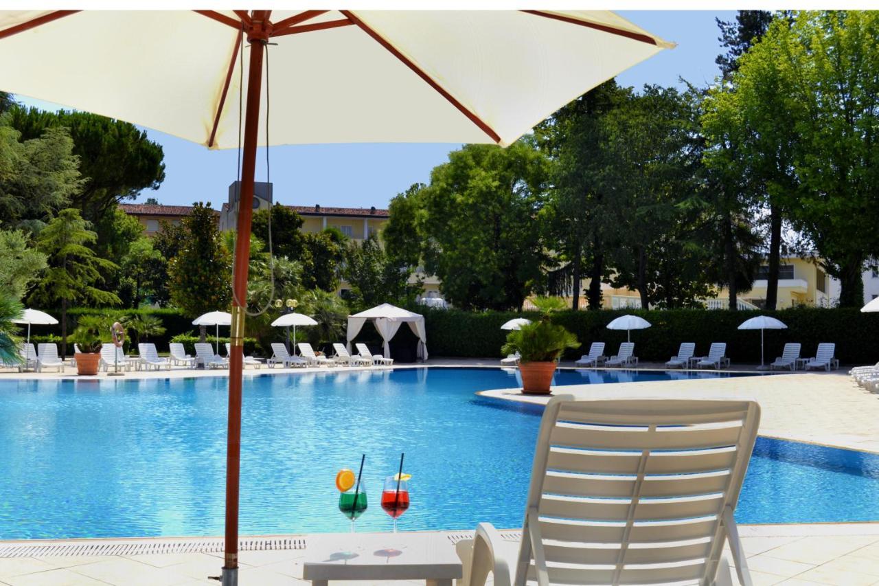 Hotel Internazionale Terme Abano Terme Esterno foto