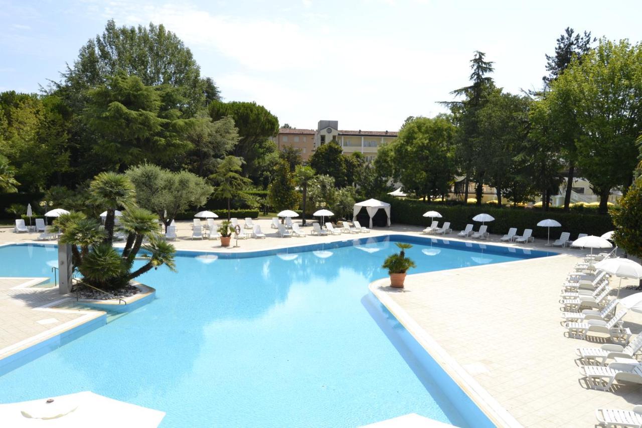 Hotel Internazionale Terme Abano Terme Esterno foto