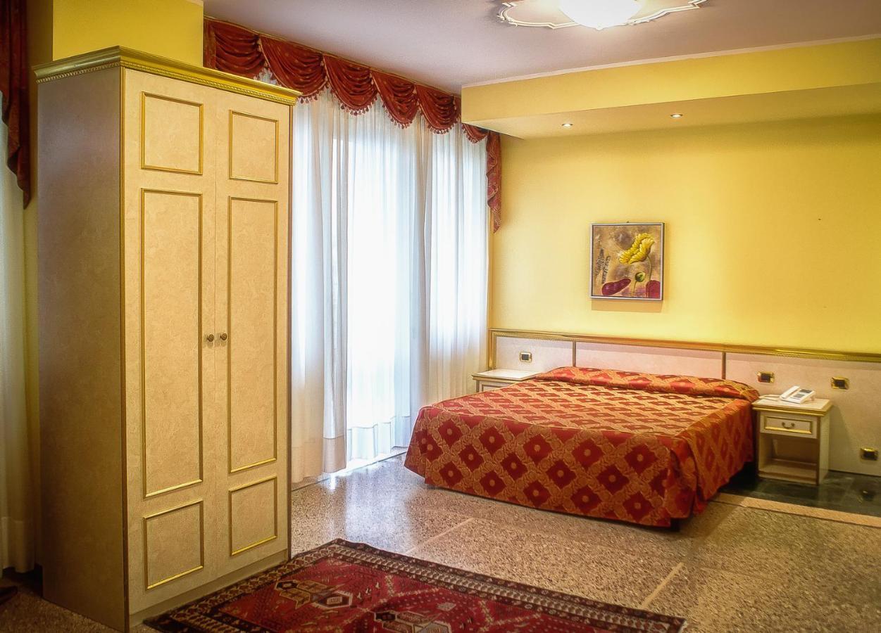 Hotel Internazionale Terme Abano Terme Esterno foto