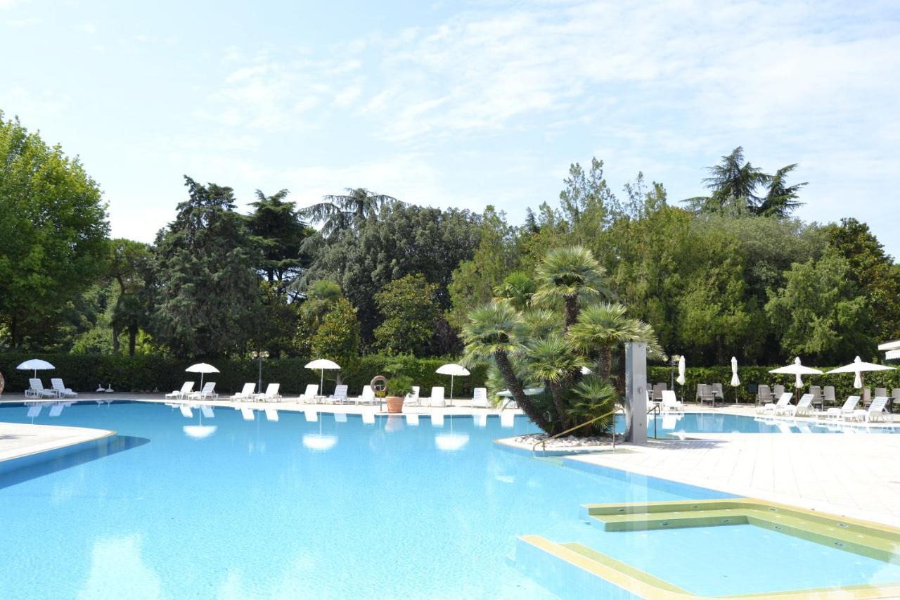 Hotel Internazionale Terme Abano Terme Esterno foto