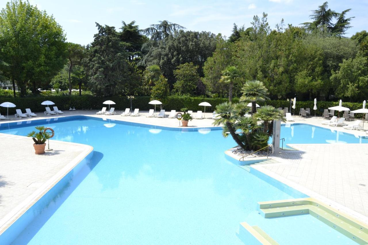 Hotel Internazionale Terme Abano Terme Esterno foto