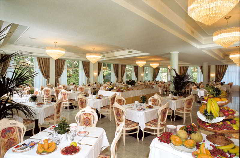 Hotel Internazionale Terme Abano Terme Esterno foto
