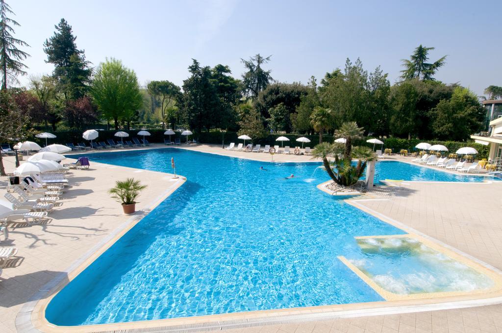Hotel Internazionale Terme Abano Terme Esterno foto