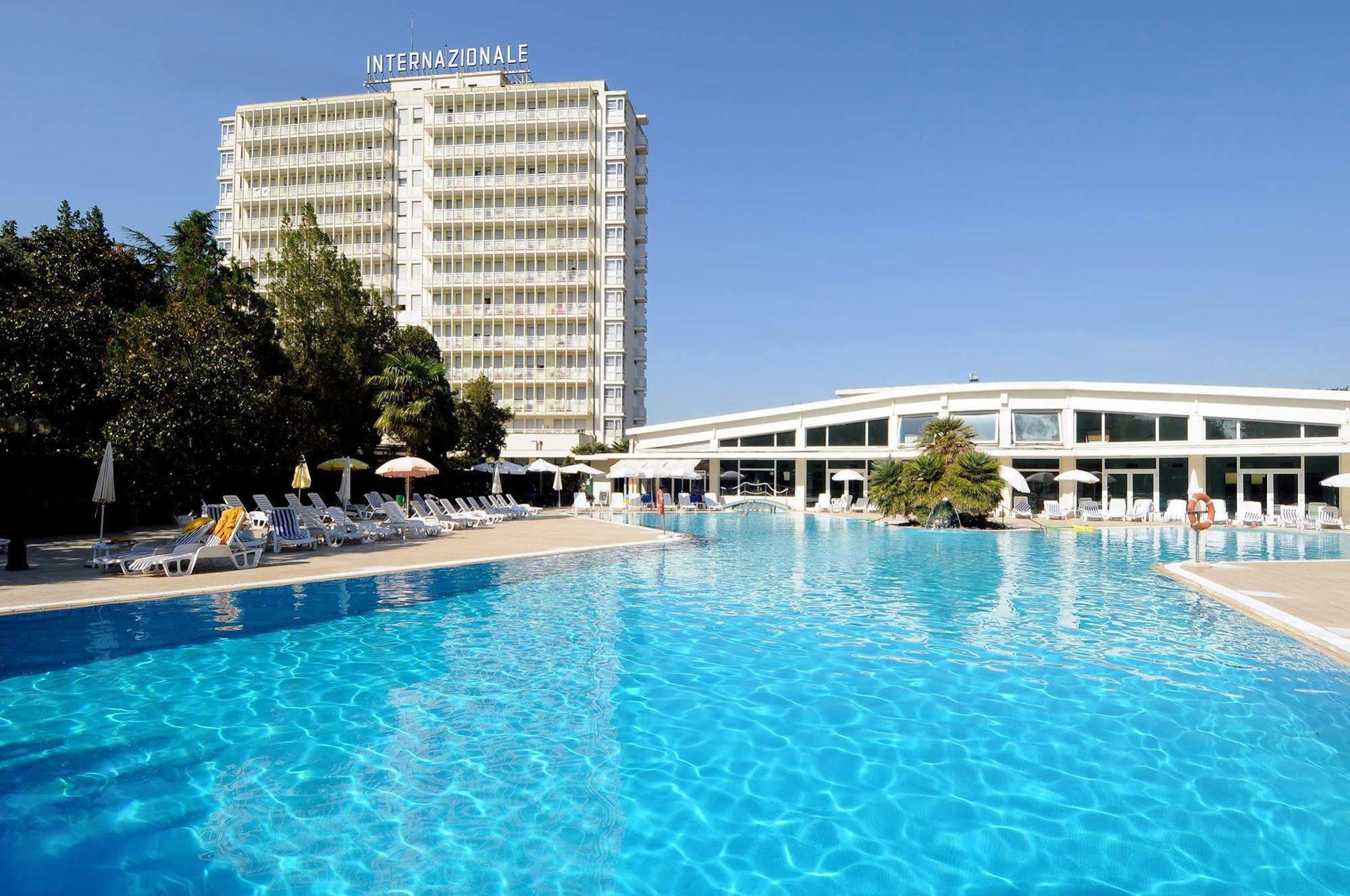 Hotel Internazionale Terme Abano Terme Esterno foto